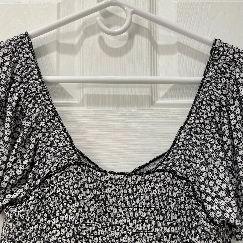 Urban Outfitters Floral Top - Picture 6 of 13